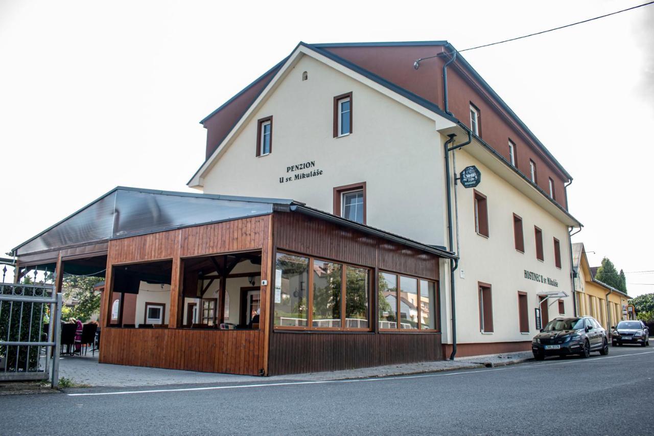 Hostinec A Penzion U Sv. Mikulase Hať 외부 사진