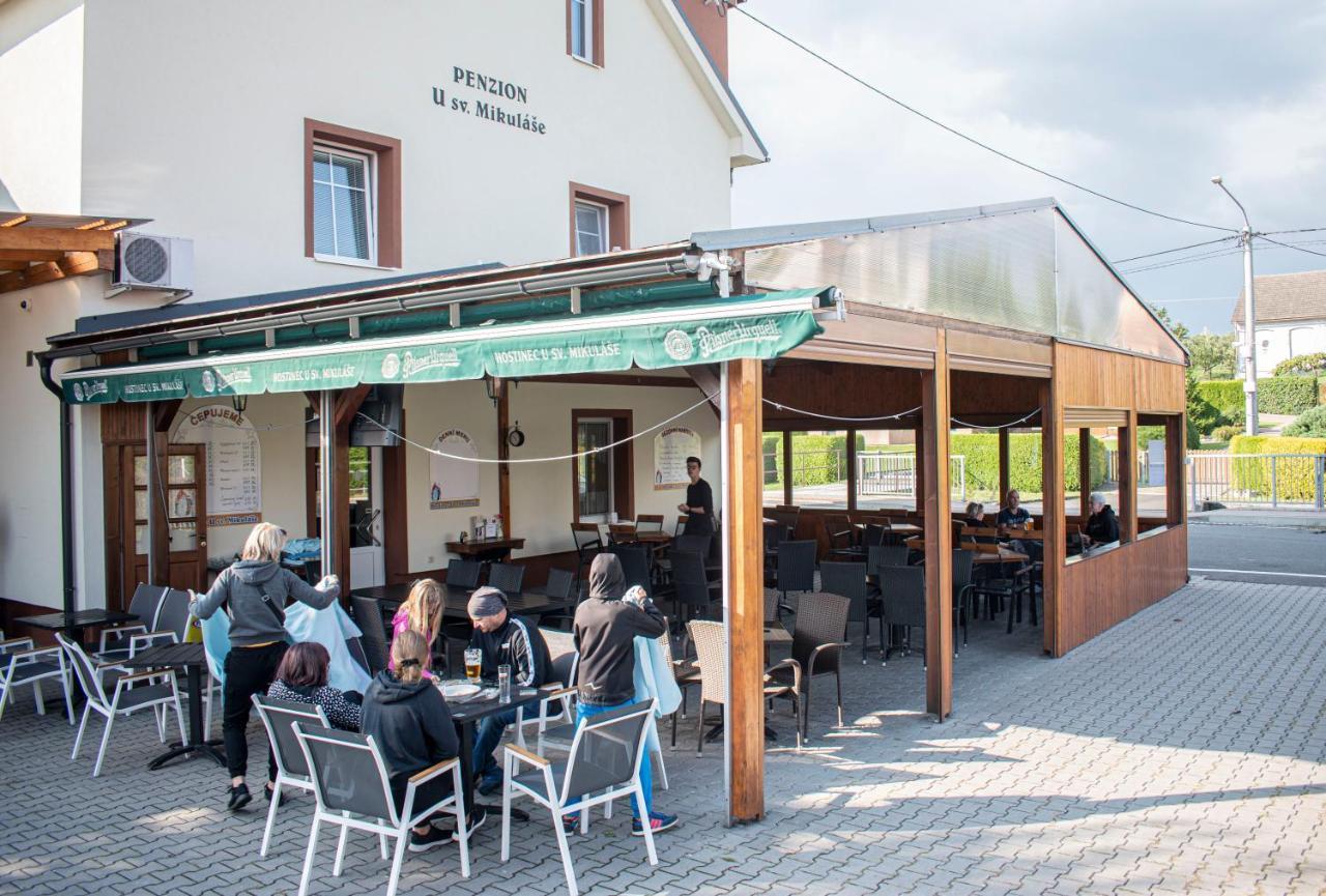 Hostinec A Penzion U Sv. Mikulase Hať 외부 사진